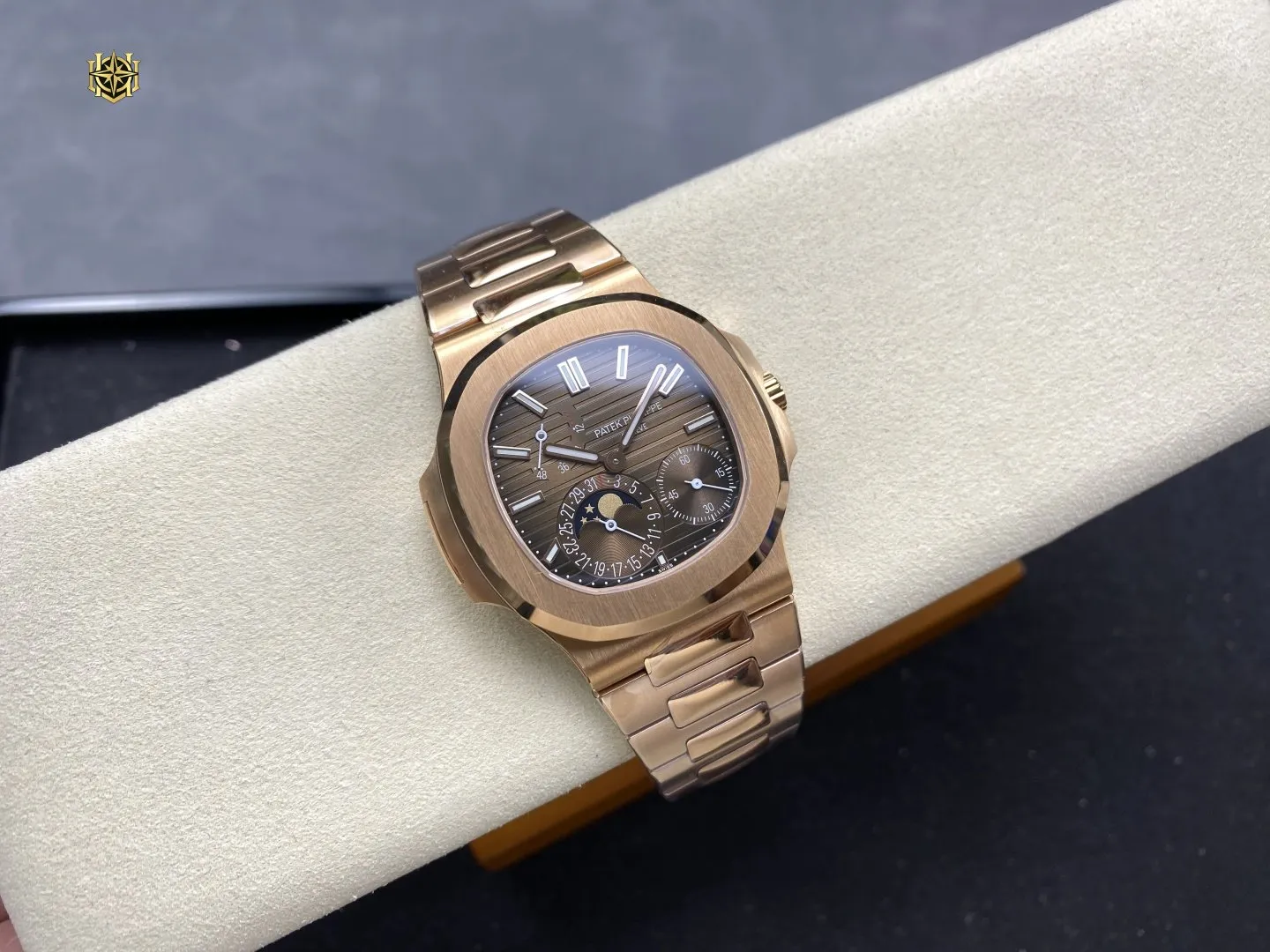 LOSHIFY Premium Timepiece