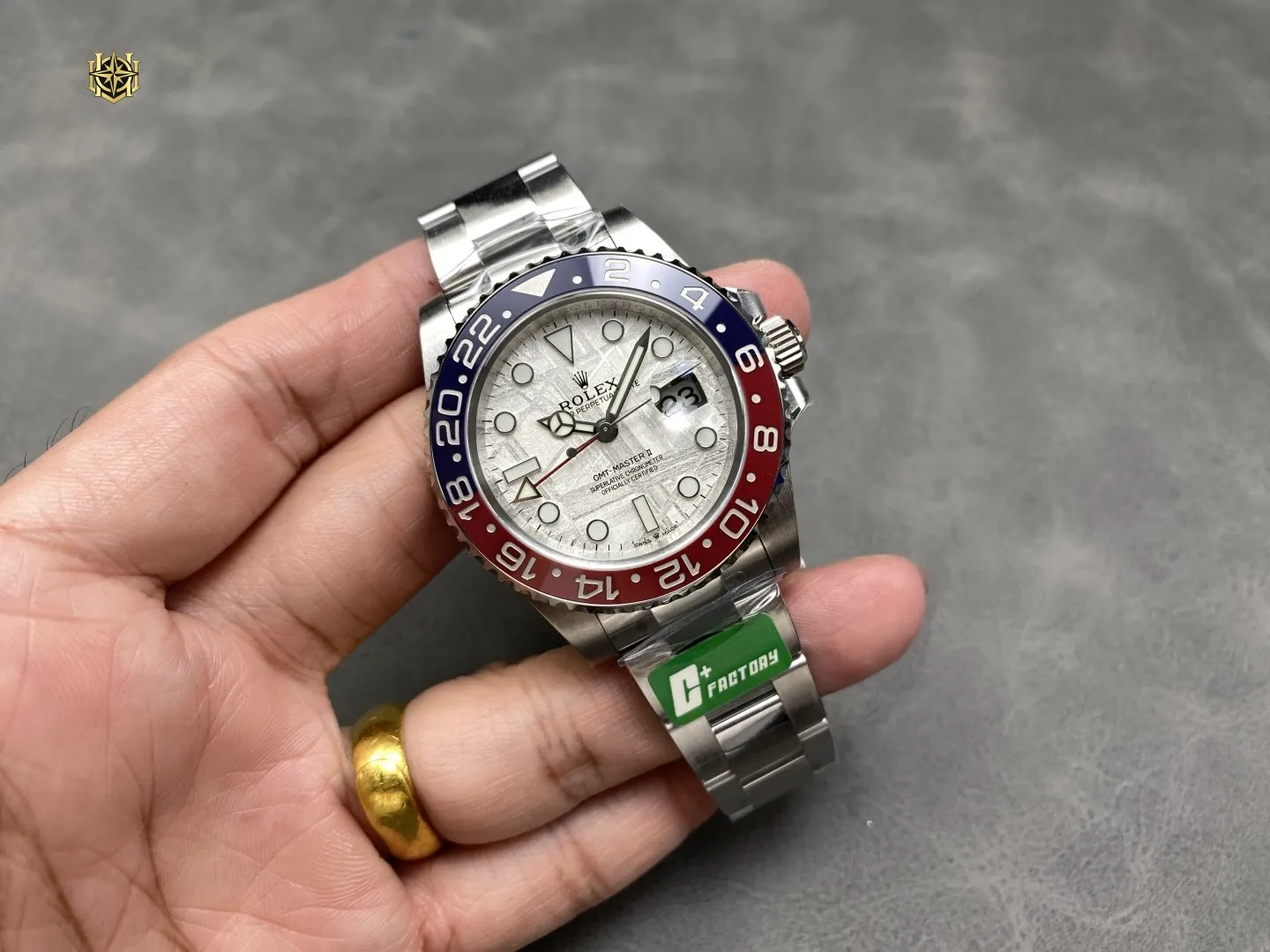LOSHIFY Premium Timepiece