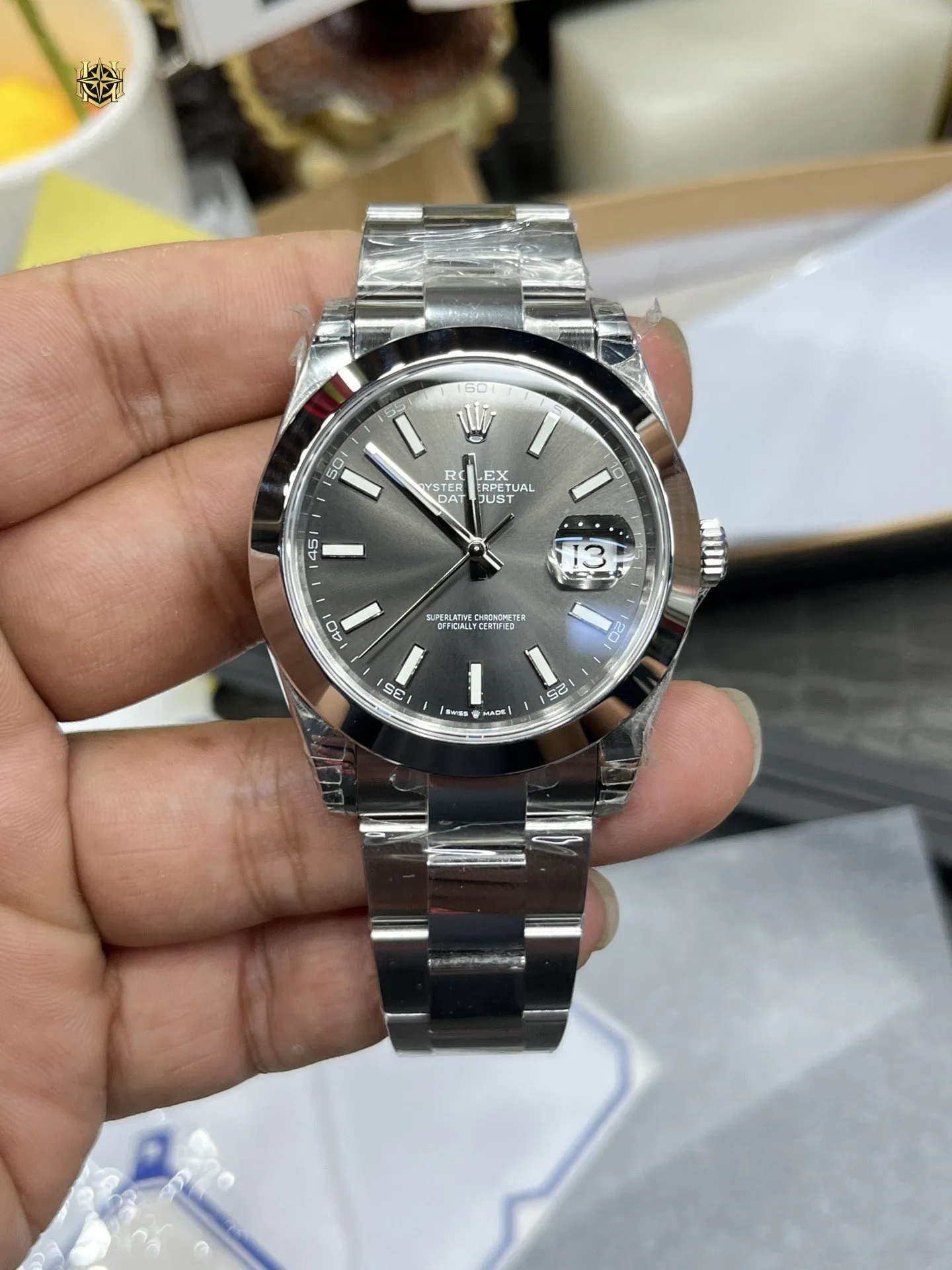 LOSHIFY Premium Timepiece