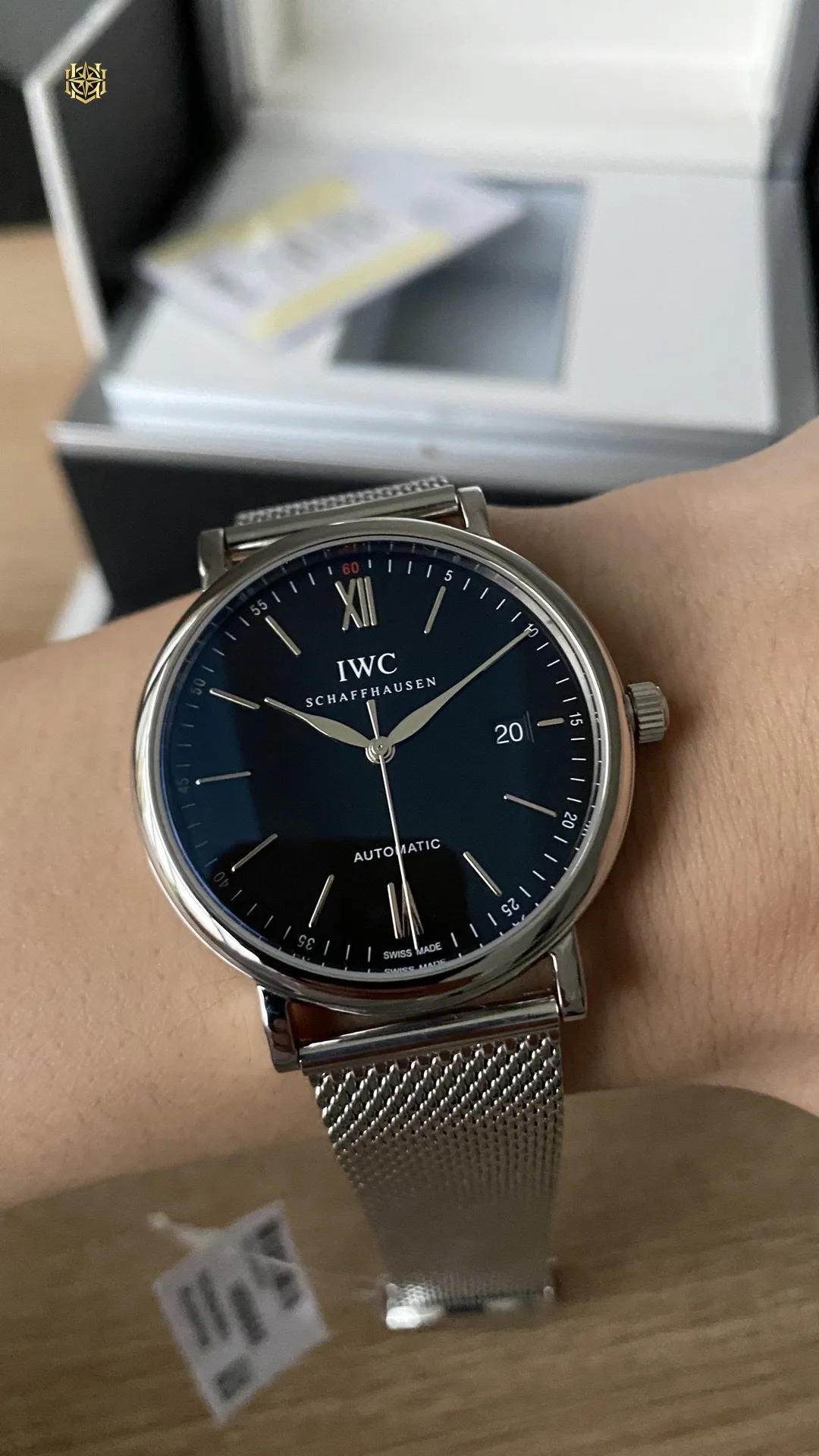 LOSHIFY Premium Timepiece